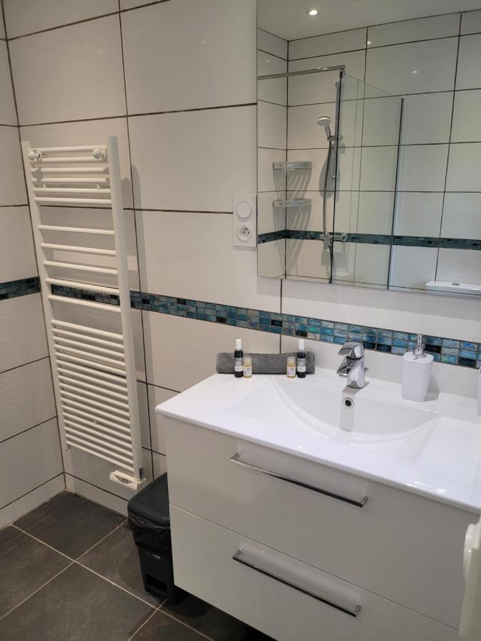 Appartement Tout Equipe En Rez-De-Jardin Entre Gard Et Ardeche Saint-Julien-de-Peyrolas Eksteriør billede