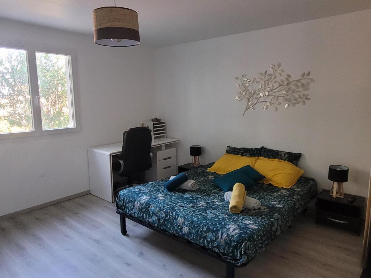 Appartement Tout Equipe En Rez-De-Jardin Entre Gard Et Ardeche Saint-Julien-de-Peyrolas Eksteriør billede